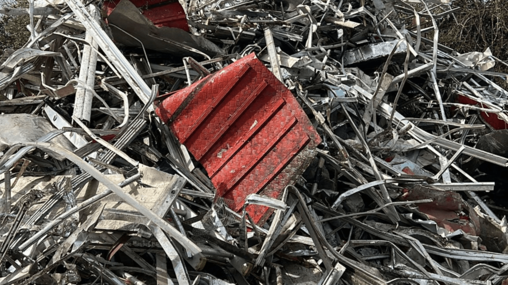 How Scrap Metal Recycling Reduces Carbon Footprints in Birmingham, Solihull, and the West Midlands